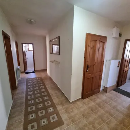 апартментс Apartamento *