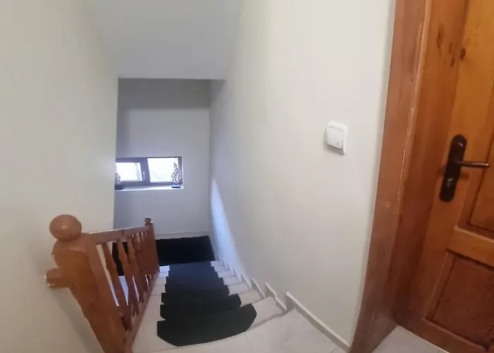 апартментс 班斯科